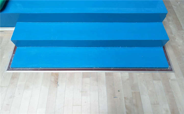 橡膠木木地板籃球館價格是多少錢？