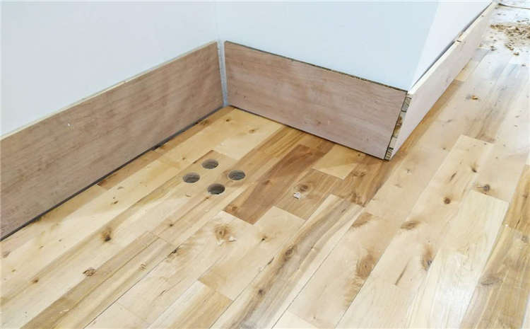 硬木企口體育館木地板價(jià)格是多少錢？