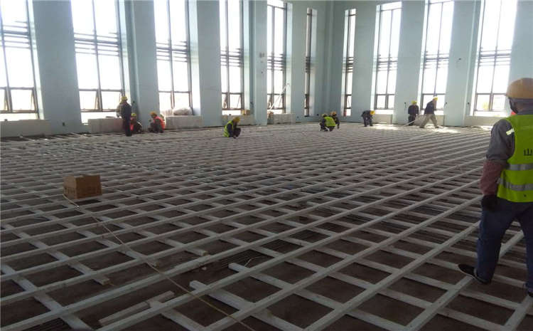 拆裝硬木企口運(yùn)動木地板有什么優(yōu)勢