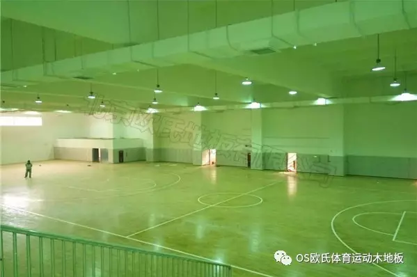 �Ĵ���֦��ĳ�W(xu��)У�\(y��n)��ľ�ذ尸��