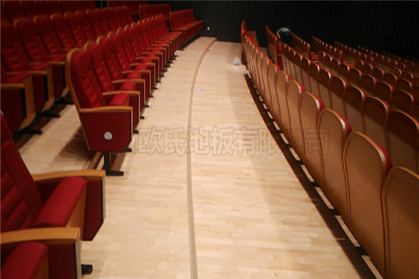 湖南婁底文化館舞臺木地板案例 湖南婁底文化館舞臺木地板案例